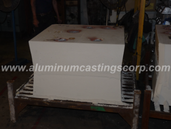 large air set or no bake sand mold for a large aluminum casting